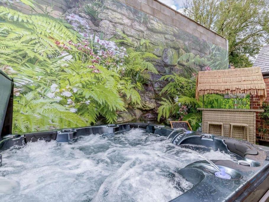 Dawns House Cromford, Peak District, Hot Tub, For 6 - Stunning Views公寓 外观 照片